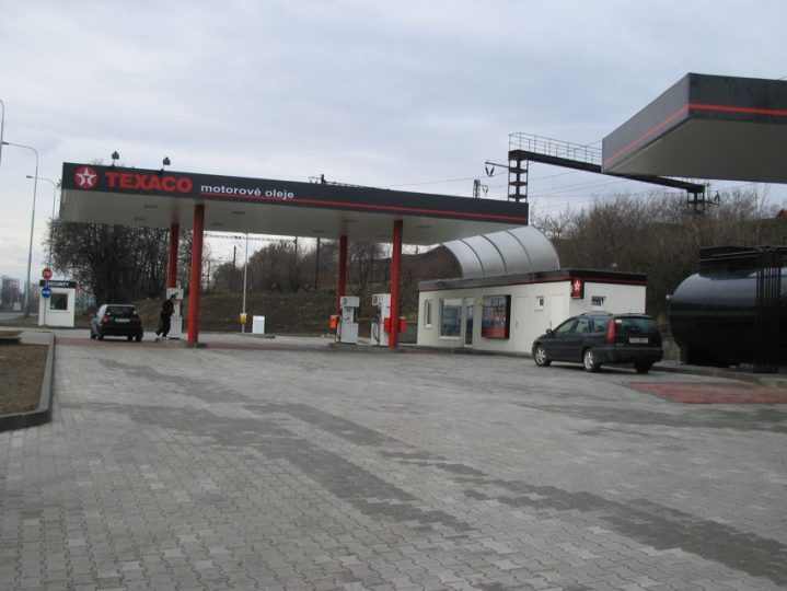 Modular-petrol-station-texaco-2