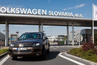 VW_Slovakia_Main_Gate_076_1055x500
