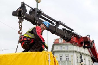 Kavarna potme svetluska nadace ceskeho rozhlasu 2