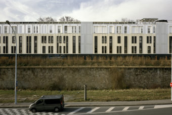 Solidarni hotel na seine pariz kombinovana fasada